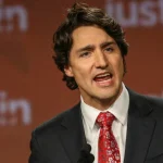 特朗普发布命令，指示政府机构优先向南非白人提供难民援助。