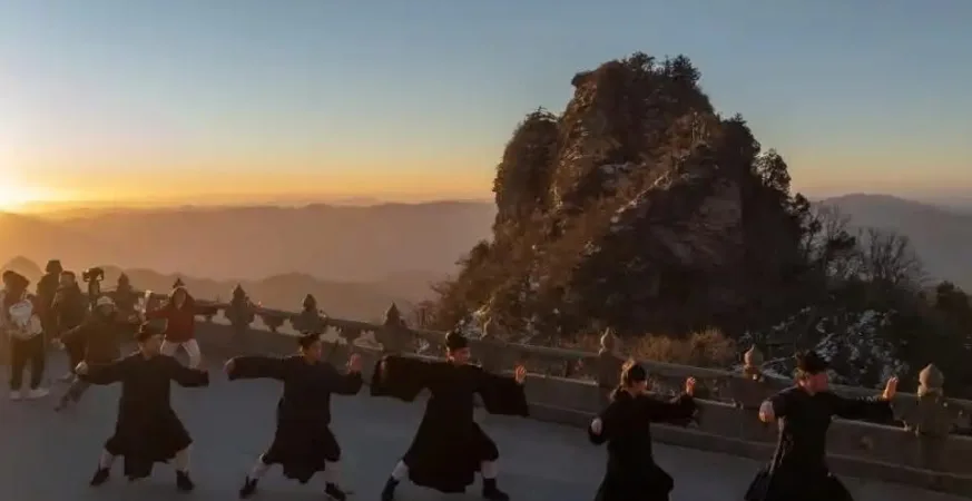 每年有3万名外国游客来武当山学习功夫。 5 IMG 6450 - CJ China