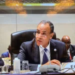 王毅:中方正同日方共同努力,全面推进中日战略互惠关系。