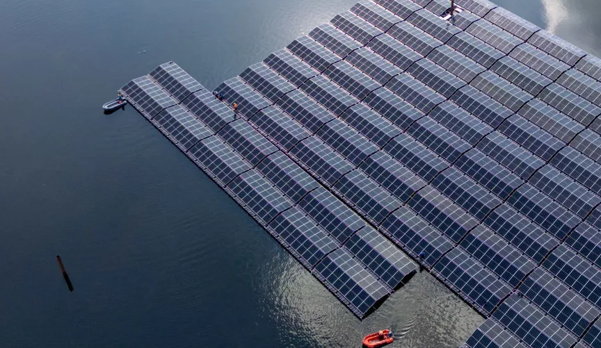 中国建成世界最大海上光伏电站，助力全球“蓝色能源”发展